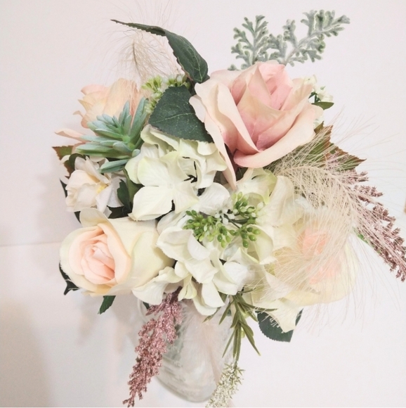 Bridal Decor, Wedding Bouquets - 5 Bridesmaids Bouquets, 3 Boutonnieres - Picture 3 of 6